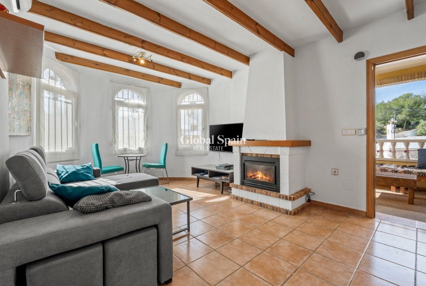 Revente - VILLA -
ORIHUELA COSTA - Las Filipinas