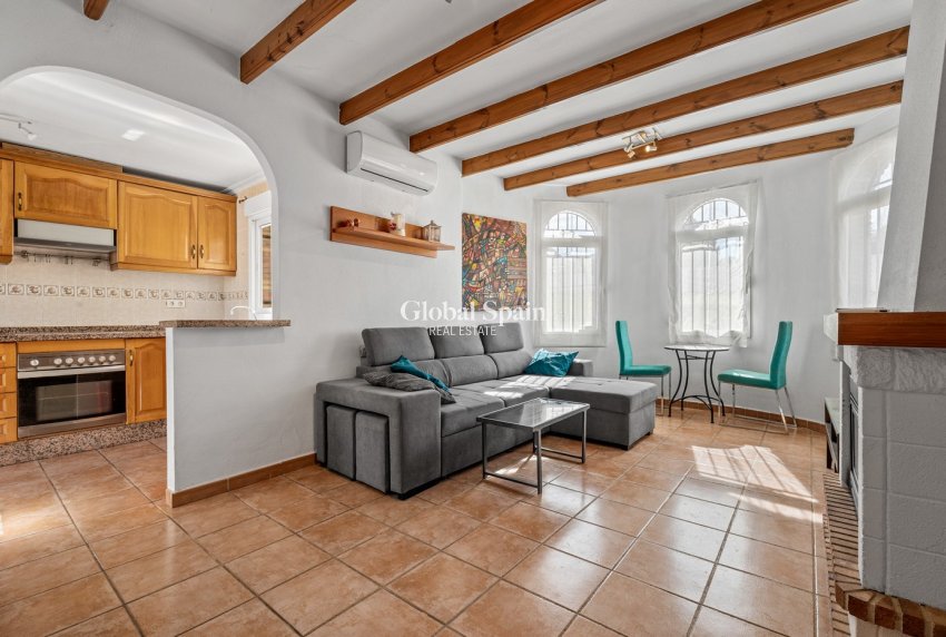 Revente - VILLA -
ORIHUELA COSTA - Las Filipinas