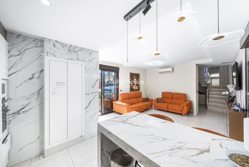 Revente - Villa -
ORIHUELA COSTA - Lomas de Cabo Roig