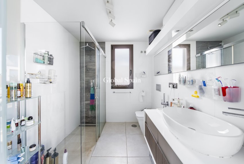 Revente - Villa -
ORIHUELA COSTA - Lomas de Cabo Roig