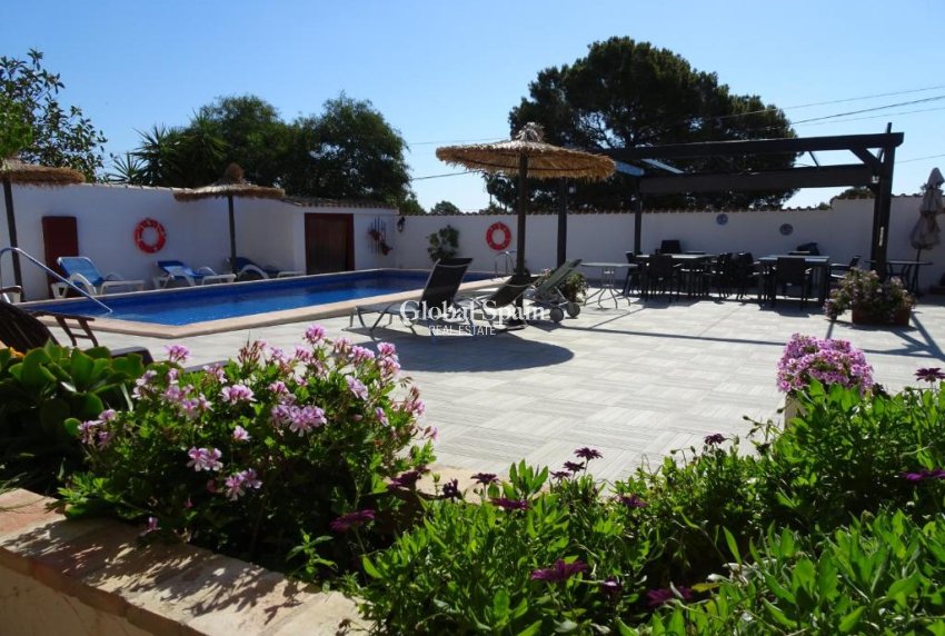Revente - VILLA -
ORIHUELA COSTA - Lomas de Cabo Roig