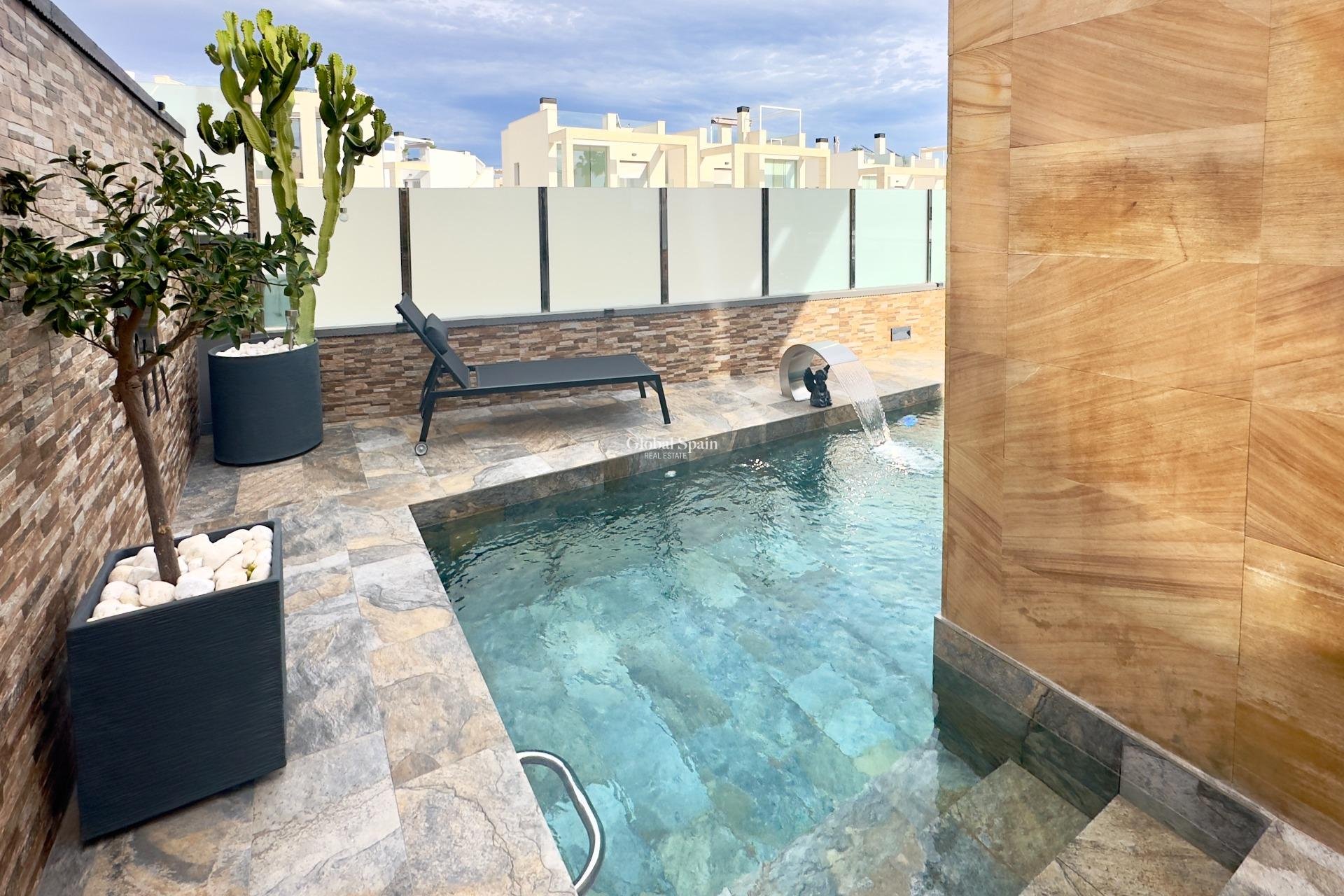 Revente - VILLA -
ORIHUELA COSTA - Lomas de Cabo Roig