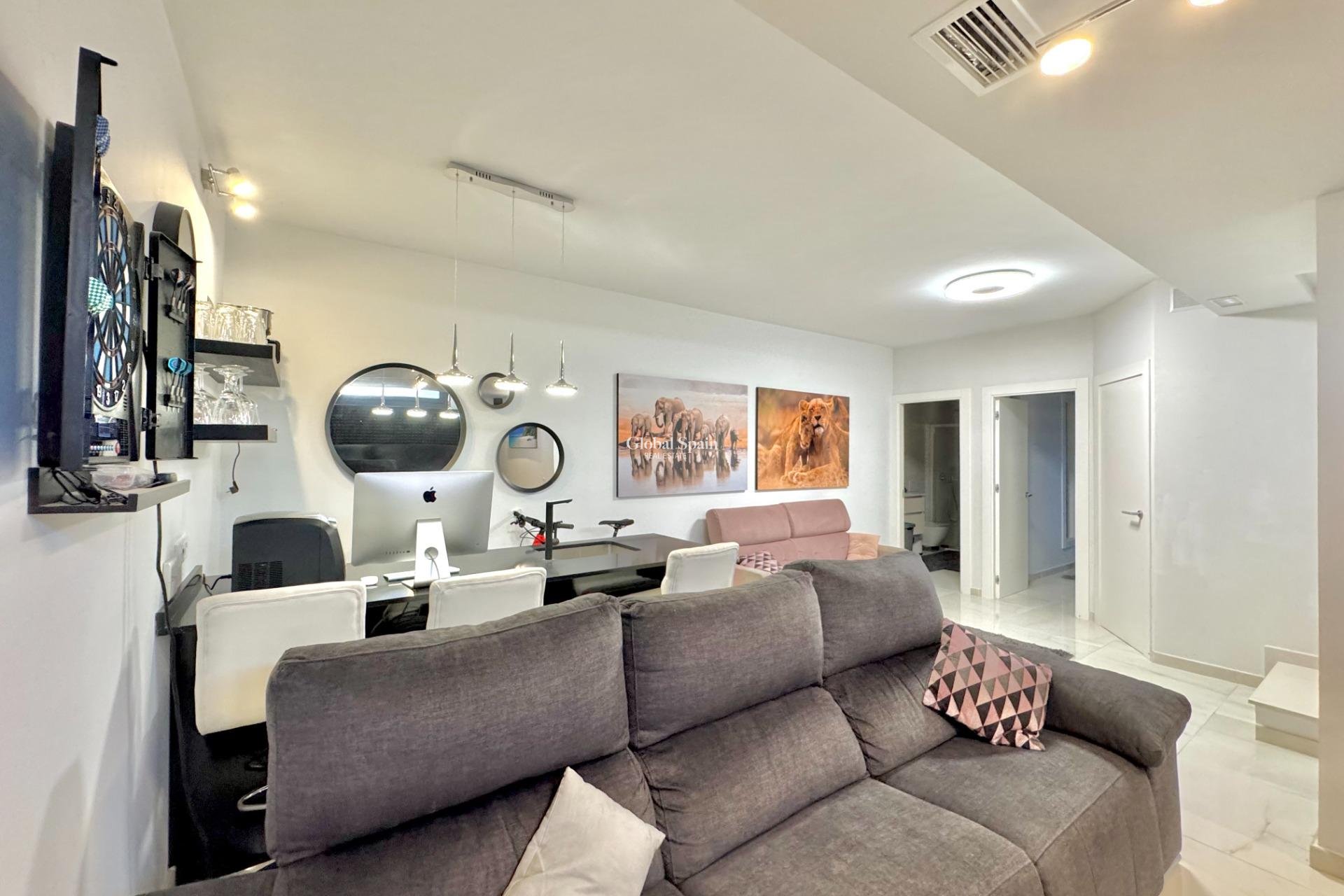 Revente - VILLA -
ORIHUELA COSTA - Lomas de Cabo Roig