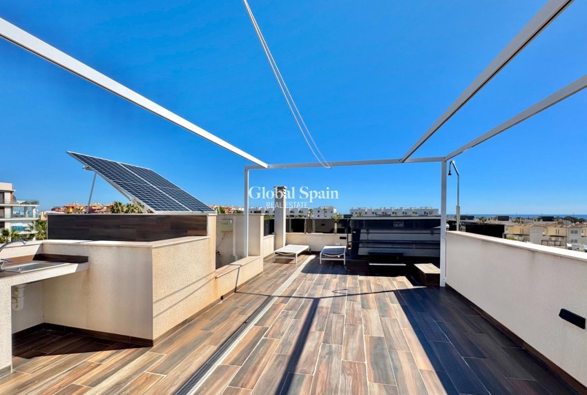 Revente - VILLA -
ORIHUELA COSTA - Lomas de Cabo Roig