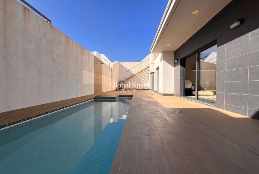 Revente - VILLA -
ORIHUELA COSTA - Lomas de Cabo Roig