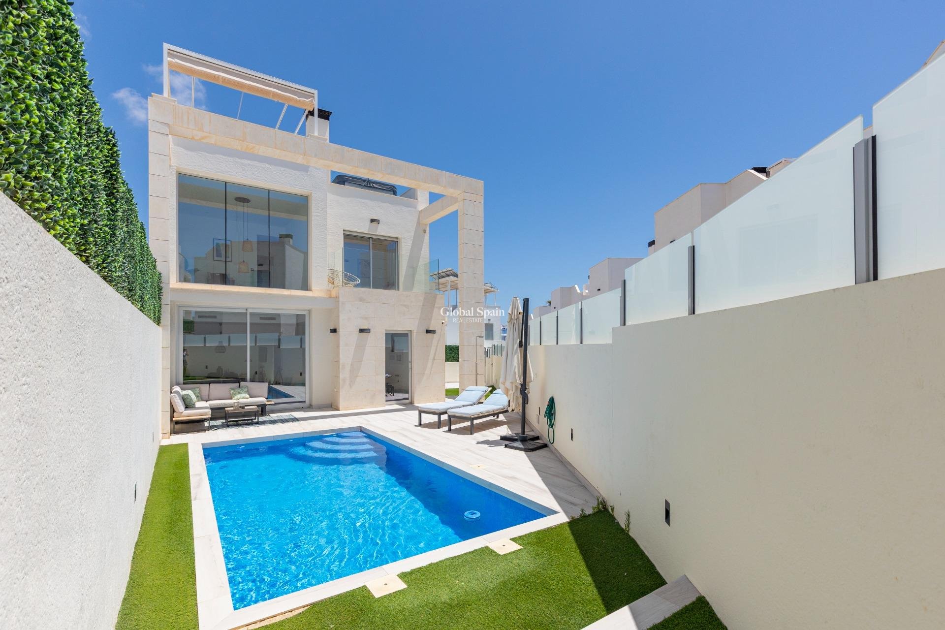 Revente - VILLA -
ORIHUELA COSTA - Lomas de Cabo Roig