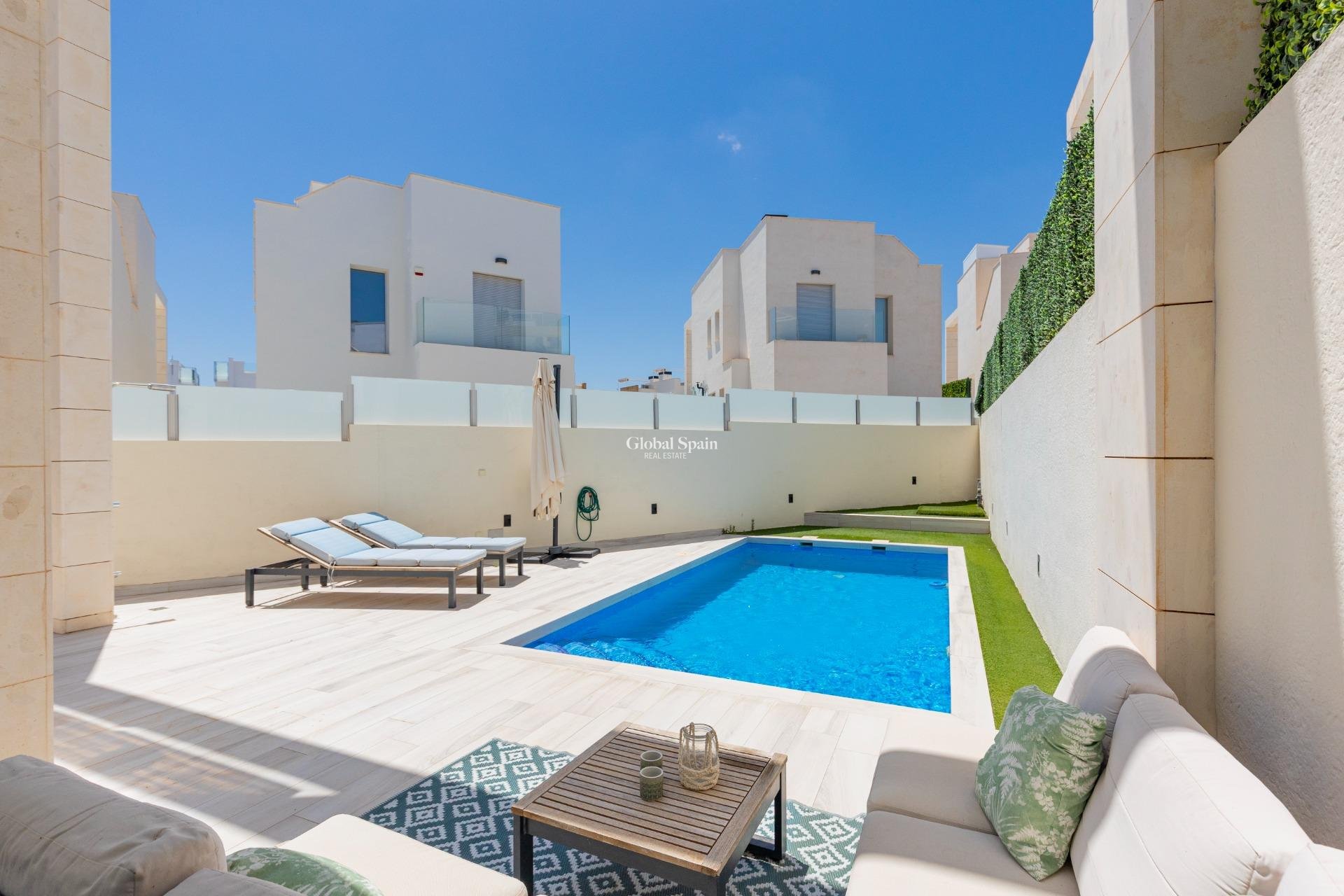 Revente - VILLA -
ORIHUELA COSTA - Lomas de Cabo Roig