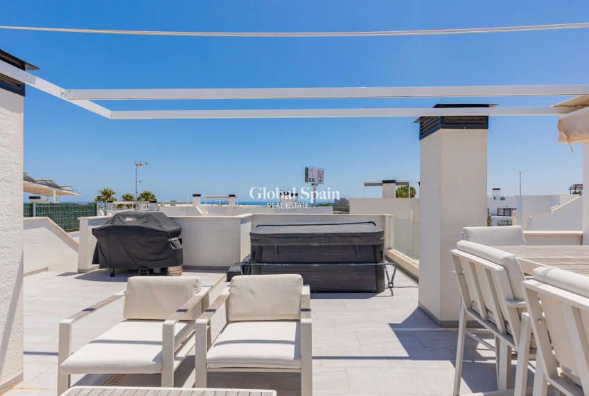 Revente - VILLA -
ORIHUELA COSTA - Lomas de Cabo Roig