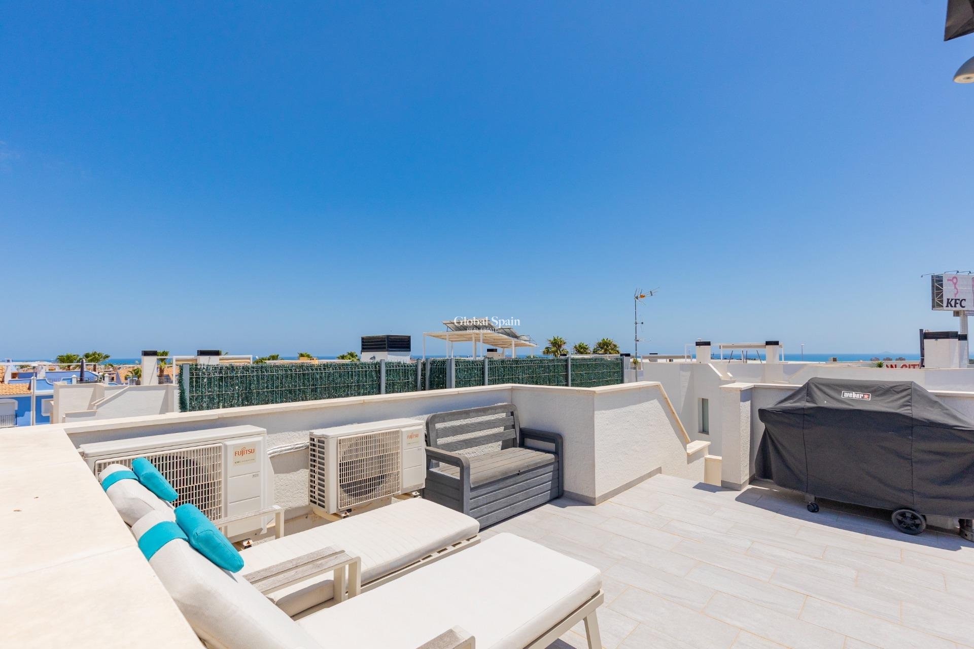 Revente - VILLA -
ORIHUELA COSTA - Lomas de Cabo Roig