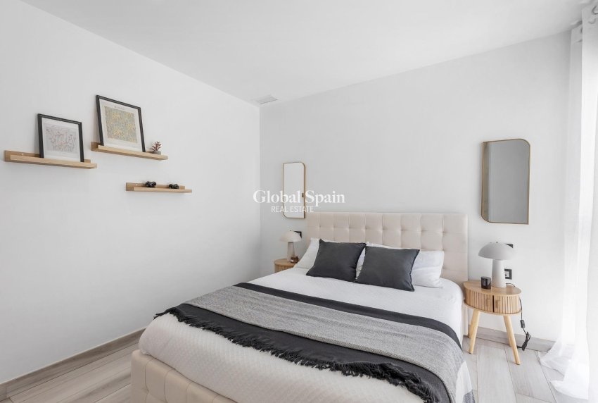 Revente - VILLA -
ORIHUELA COSTA - Lomas de Cabo Roig