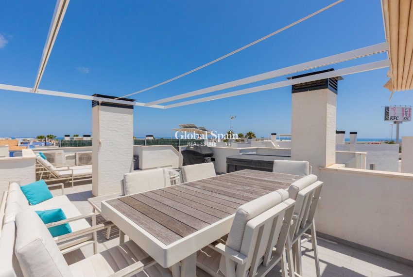 Revente - VILLA -
ORIHUELA COSTA - Lomas de Cabo Roig