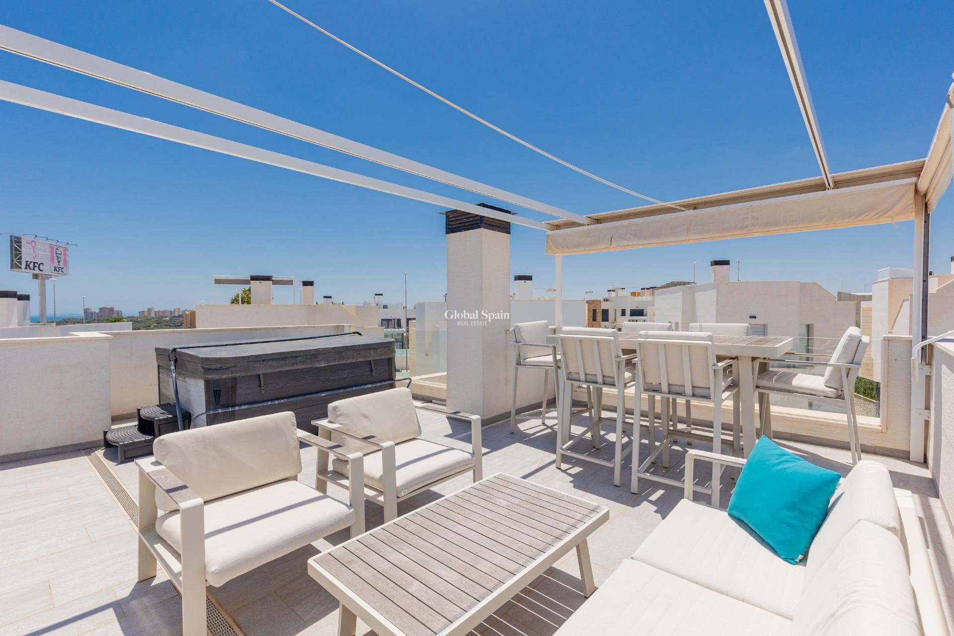 Revente - VILLA -
ORIHUELA COSTA - Lomas de Cabo Roig