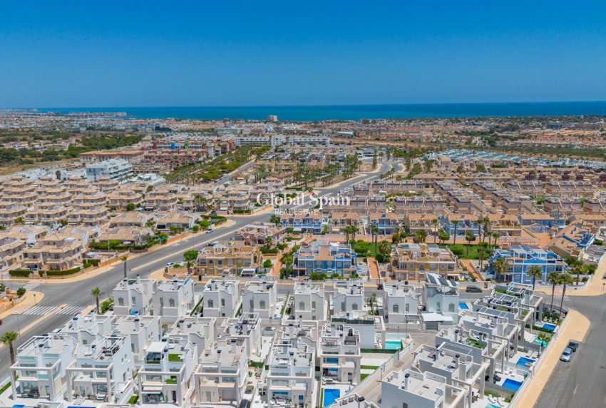 Revente - VILLA -
ORIHUELA COSTA - Lomas de Cabo Roig