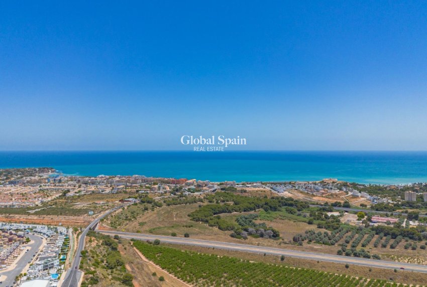 Revente - VILLA -
ORIHUELA COSTA - Lomas de Cabo Roig