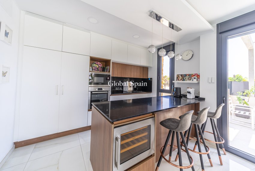 Revente - Villa -
ORIHUELA COSTA - Lomas de Cabo Roig