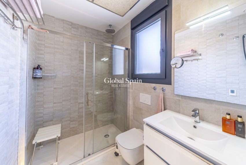 Revente - Villa -
ORIHUELA COSTA - Lomas de Cabo Roig