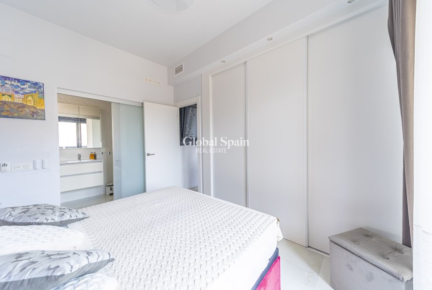 Revente - Villa -
ORIHUELA COSTA - Lomas de Cabo Roig