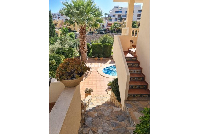 Revente - VILLA -
ORIHUELA COSTA - Lomas De Campoamor-las Ramblas