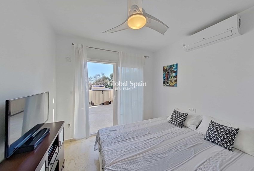 Revente - VILLA -
ORIHUELA COSTA - Lomas de Campoamor-Las Ramblas