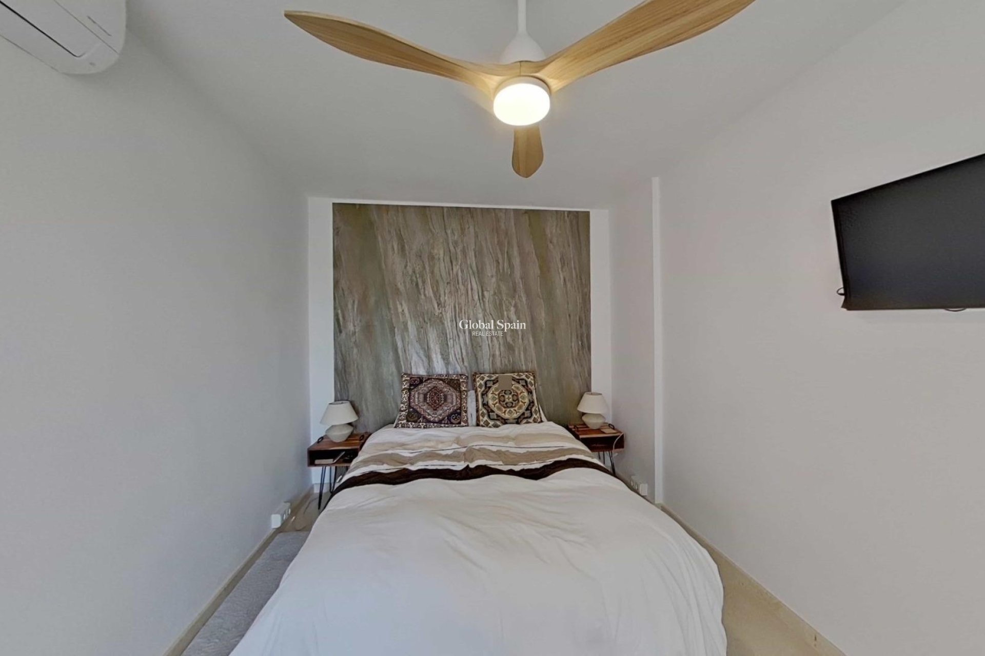 Revente - VILLA -
ORIHUELA COSTA - Lomas de Campoamor-Las Ramblas