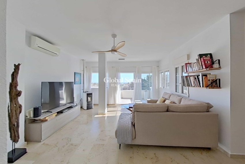 Revente - VILLA -
ORIHUELA COSTA - Lomas de Campoamor-Las Ramblas