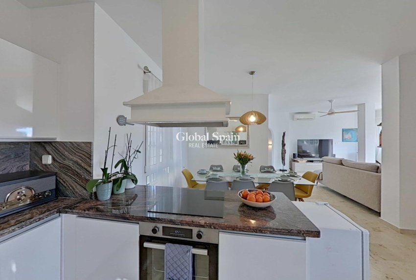 Revente - VILLA -
ORIHUELA COSTA - Lomas de Campoamor-Las Ramblas