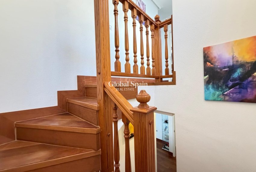 Revente - VILLA -
ORIHUELA COSTA - Lomas De Don Juan