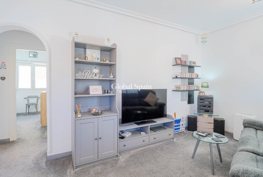 Revente - Villa -
ORIHUELA COSTA - LOS BALCONES - LOS ALTOS