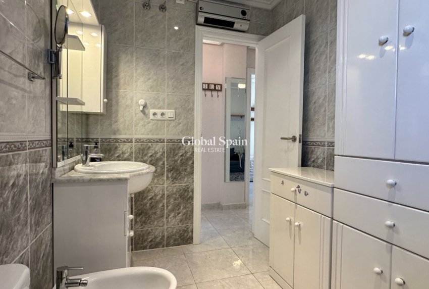 Revente - VILLA -
ORIHUELA COSTA - LOS BALCONES - LOS ALTOS