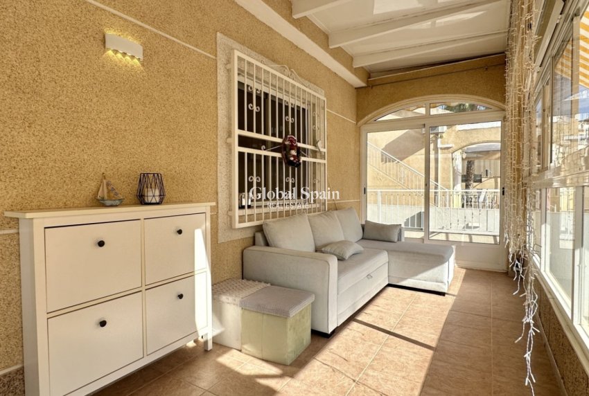 Revente - VILLA -
ORIHUELA COSTA - LOS BALCONES - LOS ALTOS