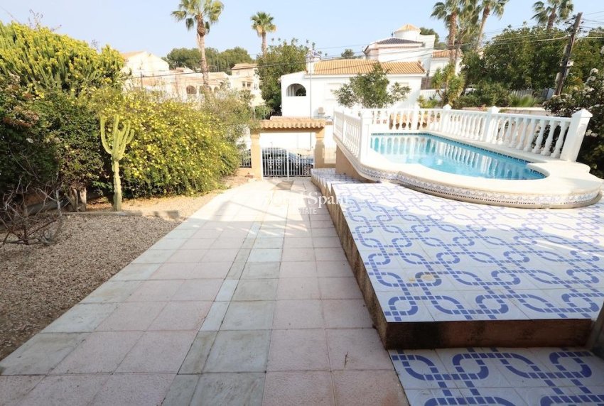 Revente - Villa -
ORIHUELA COSTA - Los Balcones