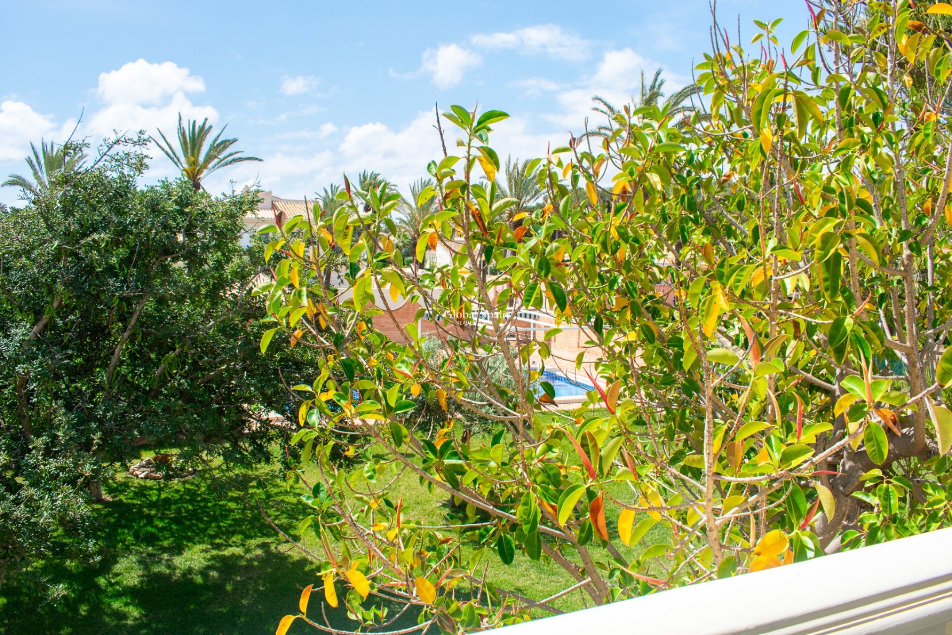 Revente - VILLA -
ORIHUELA COSTA - MUY CERCA DE LA PLAYA