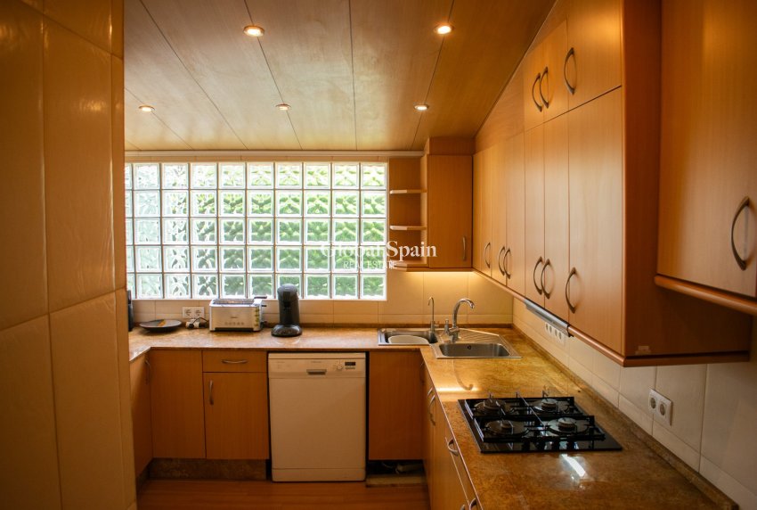 Revente - VILLA -
ORIHUELA COSTA - MUY CERCA DE LA PLAYA