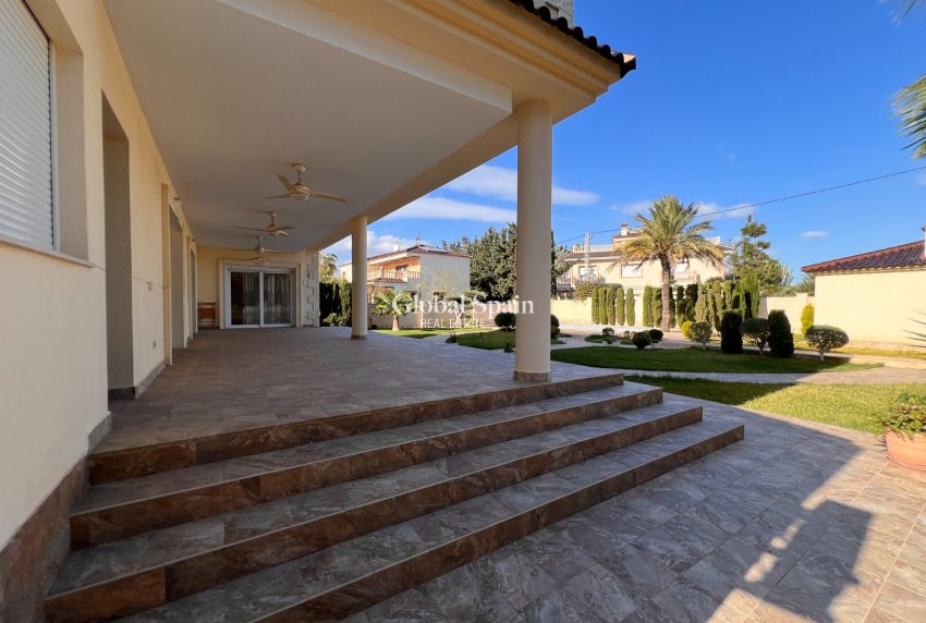 Revente - VILLA -
ORIHUELA COSTA - Orihuela Costa