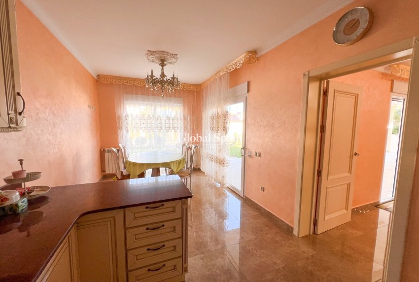 Revente - VILLA -
ORIHUELA COSTA - Orihuela Costa