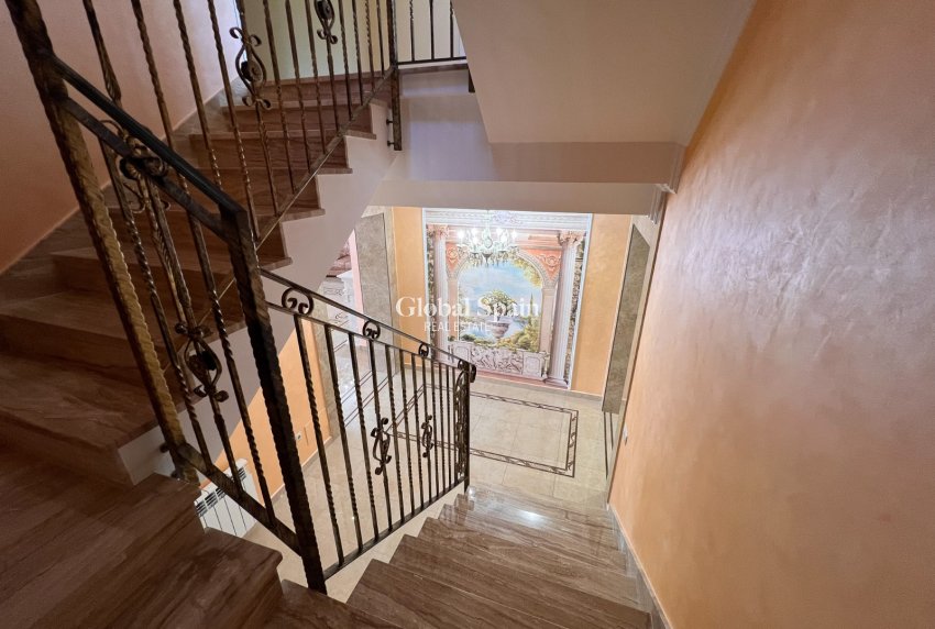 Revente - VILLA -
ORIHUELA COSTA - Orihuela Costa