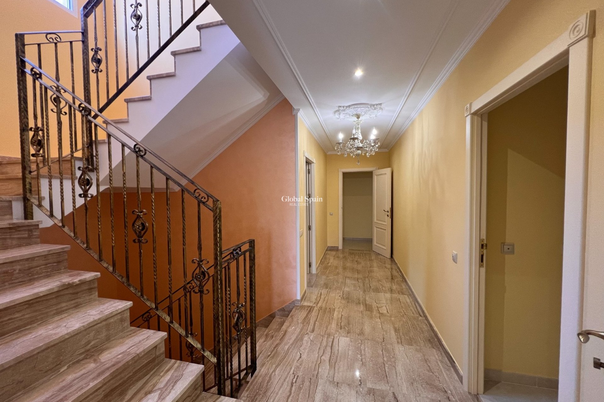 Revente - VILLA -
ORIHUELA COSTA - Orihuela Costa