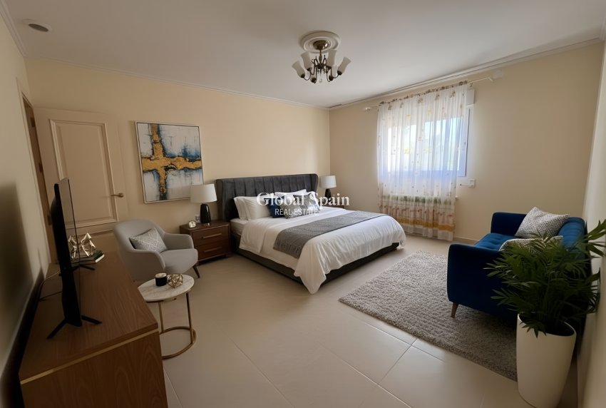 Revente - VILLA -
ORIHUELA COSTA - Orihuela Costa