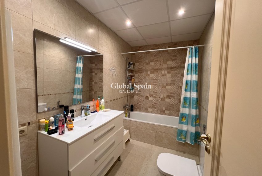 Revente - VILLA -
ORIHUELA COSTA - Orihuela Costa