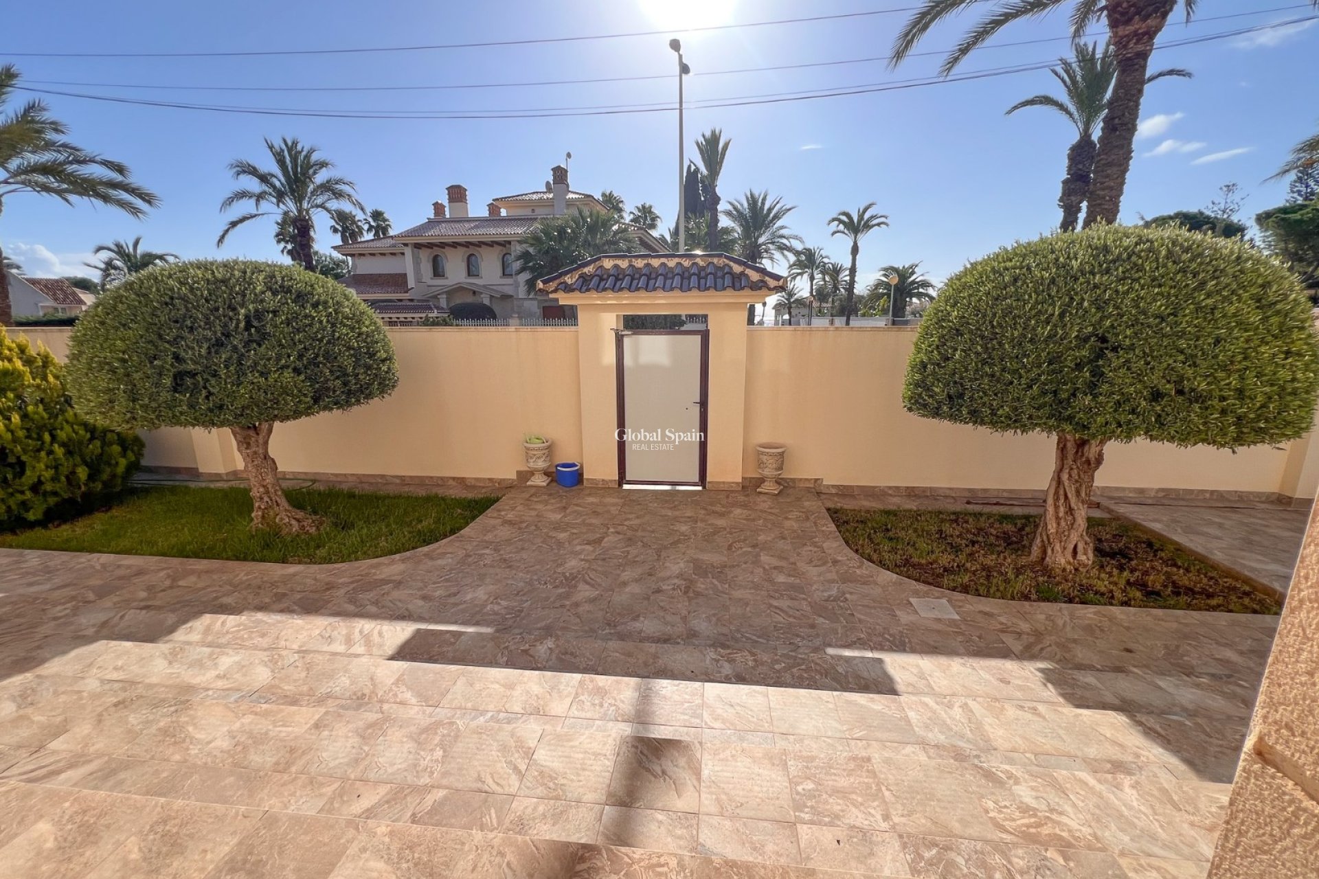 Revente - VILLA -
ORIHUELA COSTA - Orihuela Costa