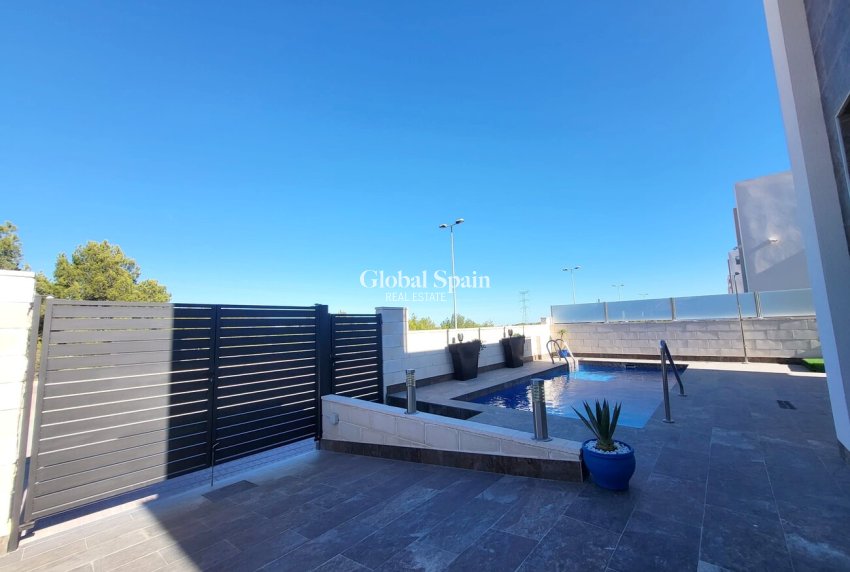 Revente - VILLA -
ORIHUELA COSTA - Pau 26