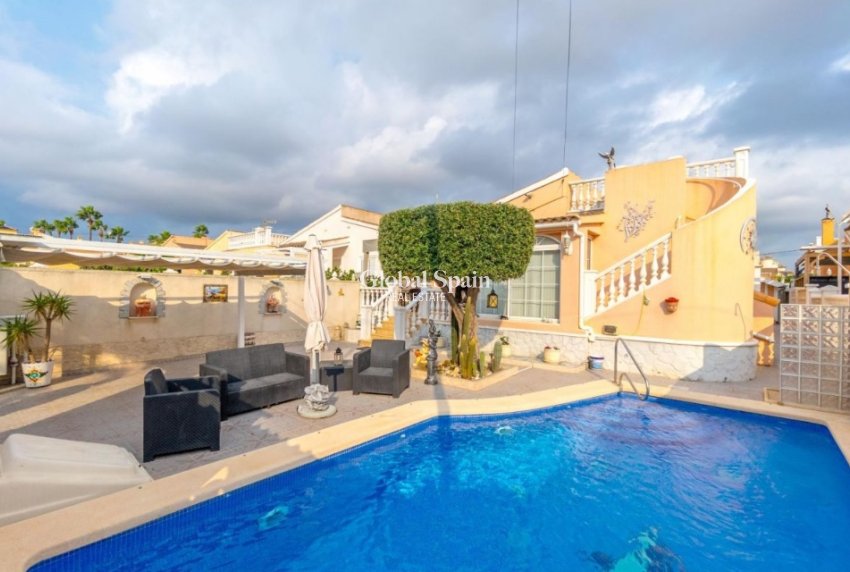 Revente - Villa -
ORIHUELA COSTA - Playa Flamenca