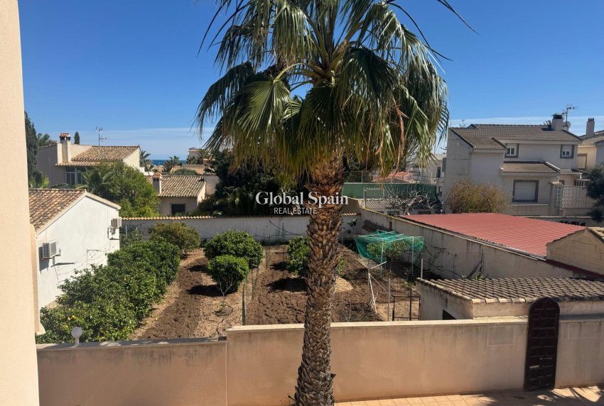 Revente - VILLA -
ORIHUELA COSTA - Playa Flamenca