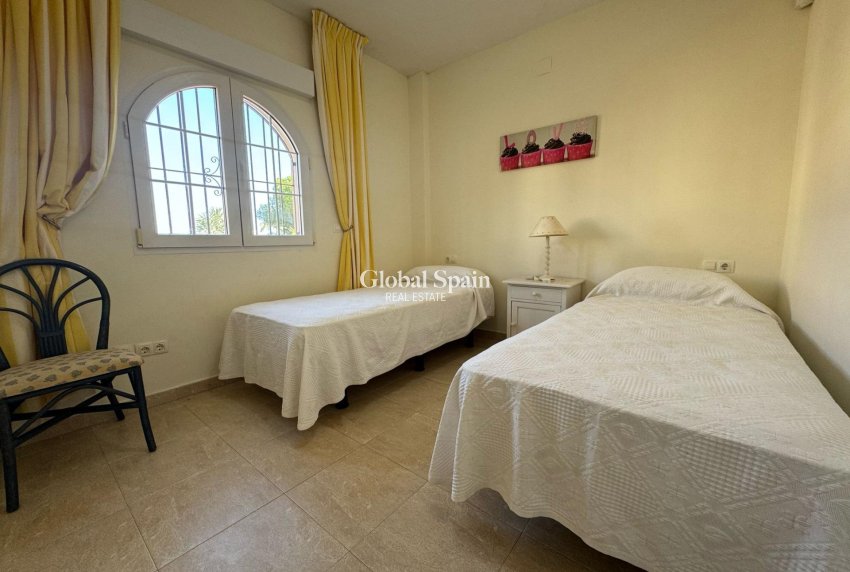 Revente - VILLA -
ORIHUELA COSTA - Playa Flamenca