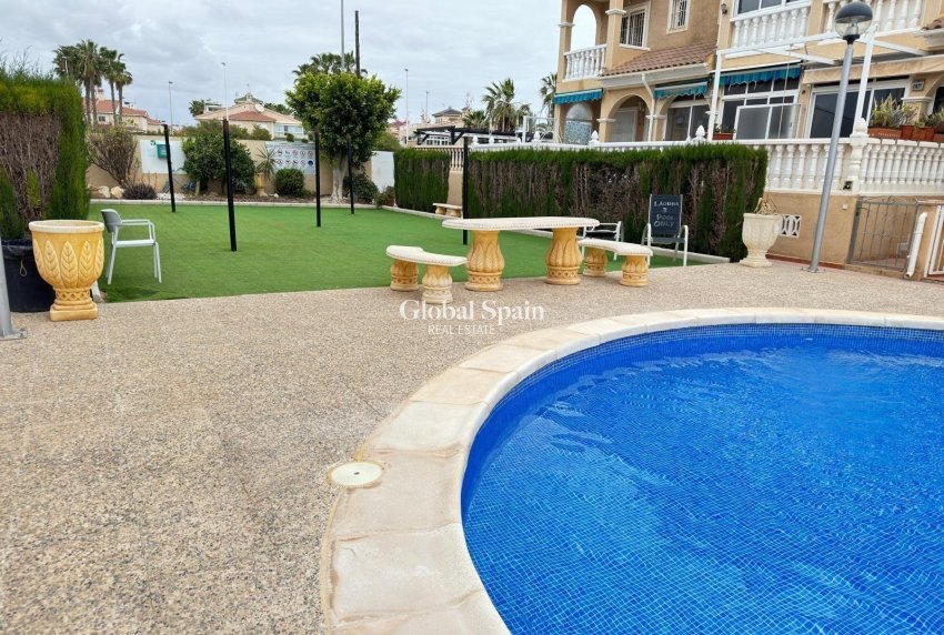 Revente - VILLA -
ORIHUELA COSTA - Playa Flamenca
