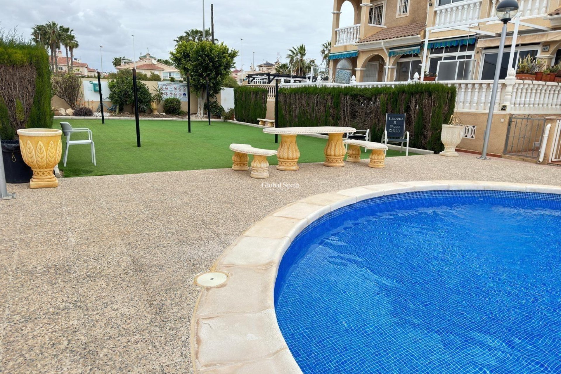 Revente - VILLA -
ORIHUELA COSTA - Playa Flamenca