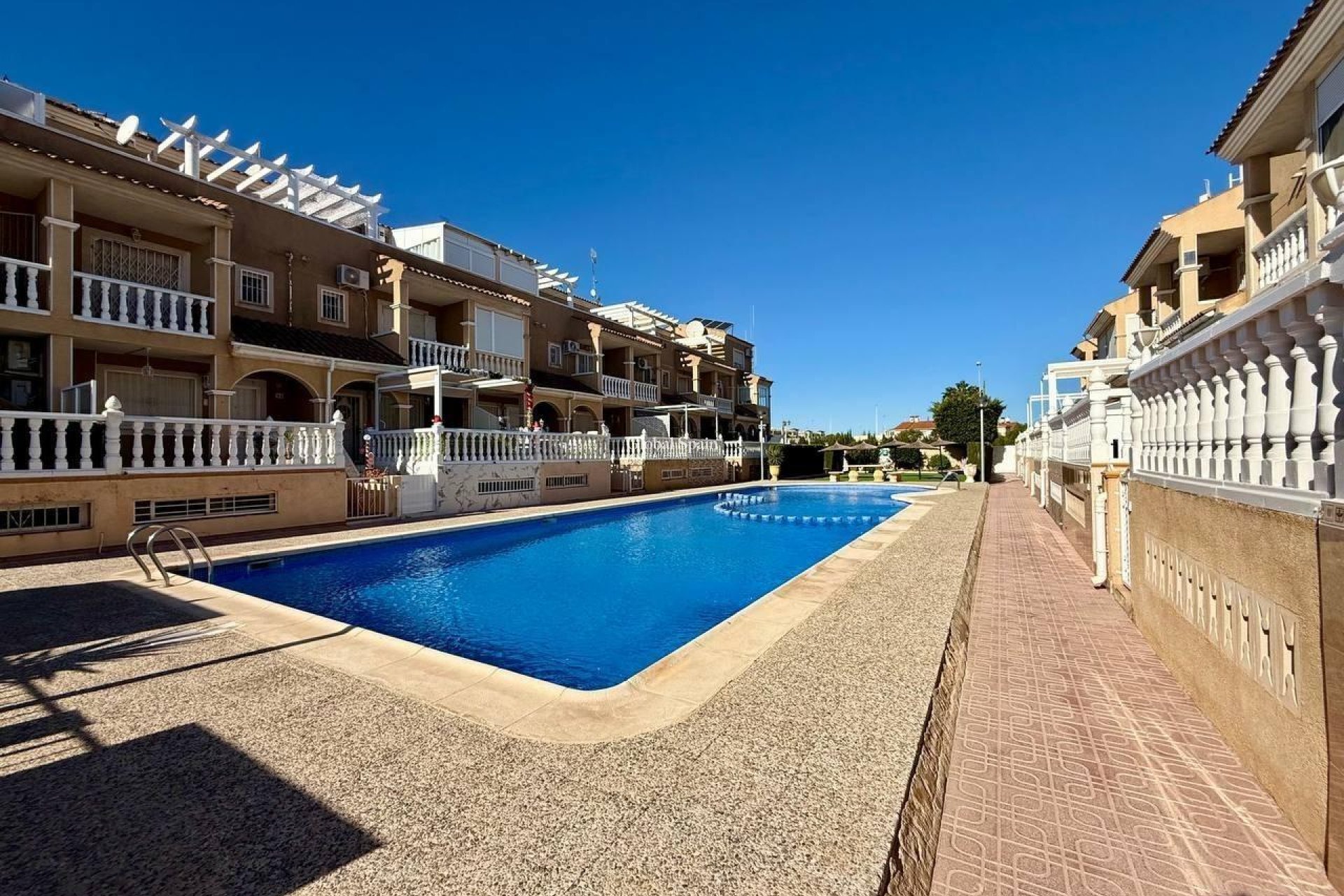 Revente - VILLA -
ORIHUELA COSTA - Playa Flamenca