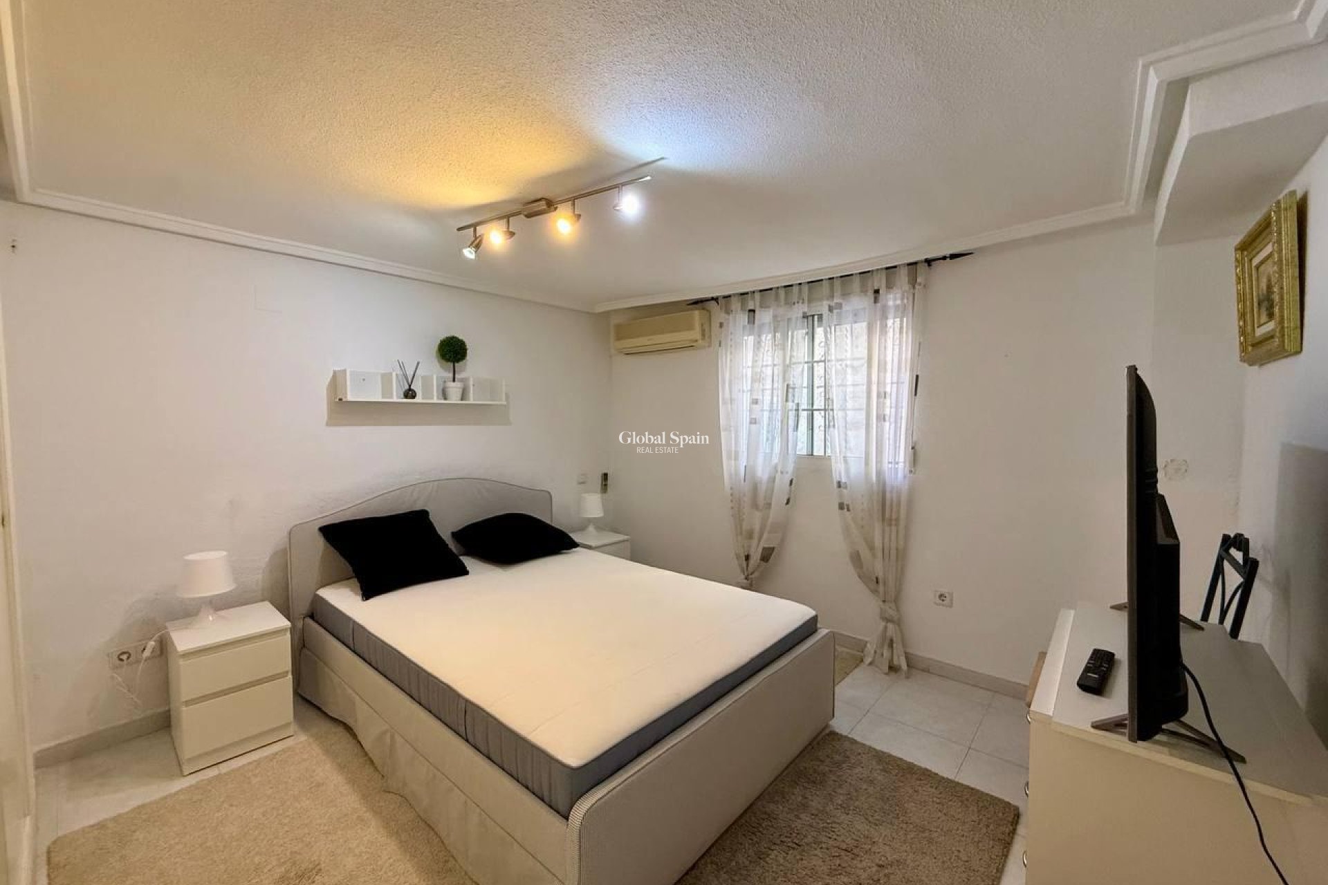 Revente - VILLA -
ORIHUELA COSTA - Playa Flamenca