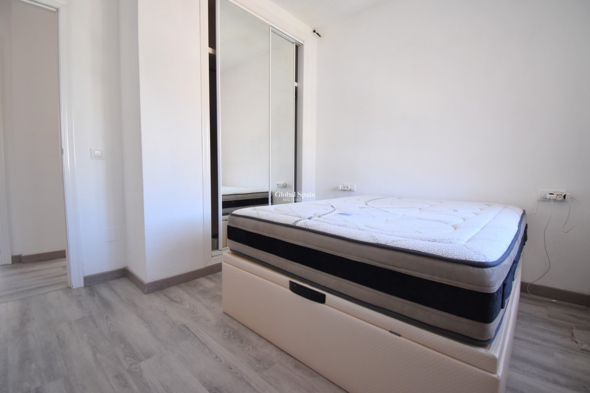 Revente - VILLA -
ORIHUELA COSTA - Playa Flamenca