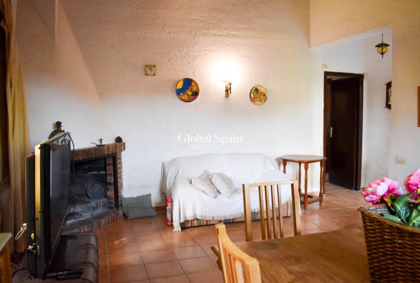 Revente - VILLA -
ORIHUELA COSTA - Punta Prima